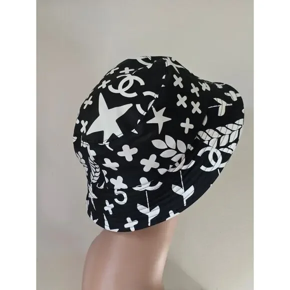Chanel Black Interlocking CC Printed bucket hat M sz